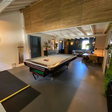 Panzió Het Opgemaakte Bed Haps